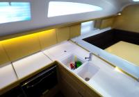 bateau à voile voilier Elan 45 impression intérieur galère 1